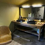 Le Clos De Mara Πανσιόν 3*