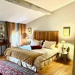 Le Clos De Mara Πανσιόν