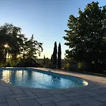 Πανσιόν Le Clos De Mara 3*