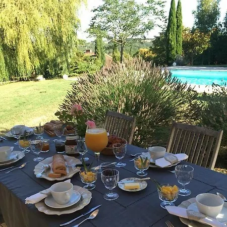Le Clos De Mara 3*