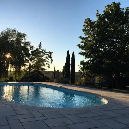 招待所 Le Clos De Mara 3*