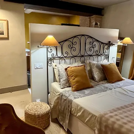 Le Clos De Mara بيت ضيافة