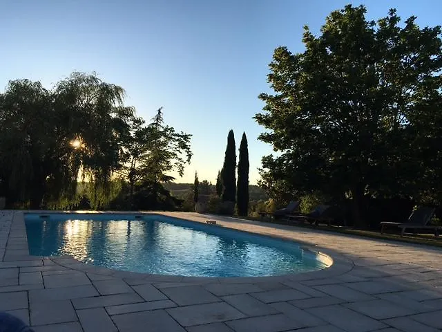 Pensión Le Clos De Mara 3*